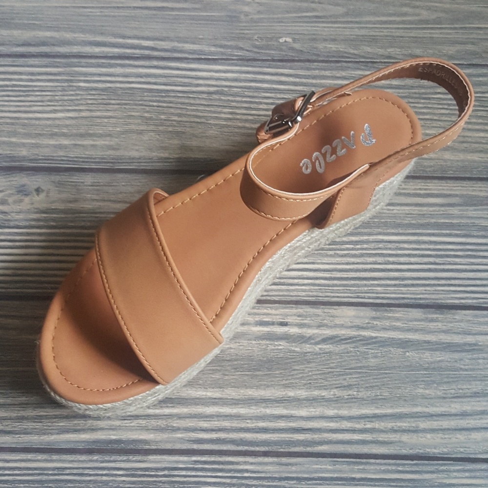 Tan Flatform Sandal - Picture 3 of 5
